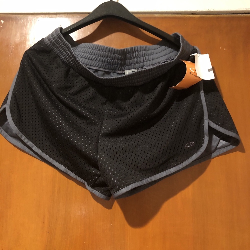 Women gym shorts